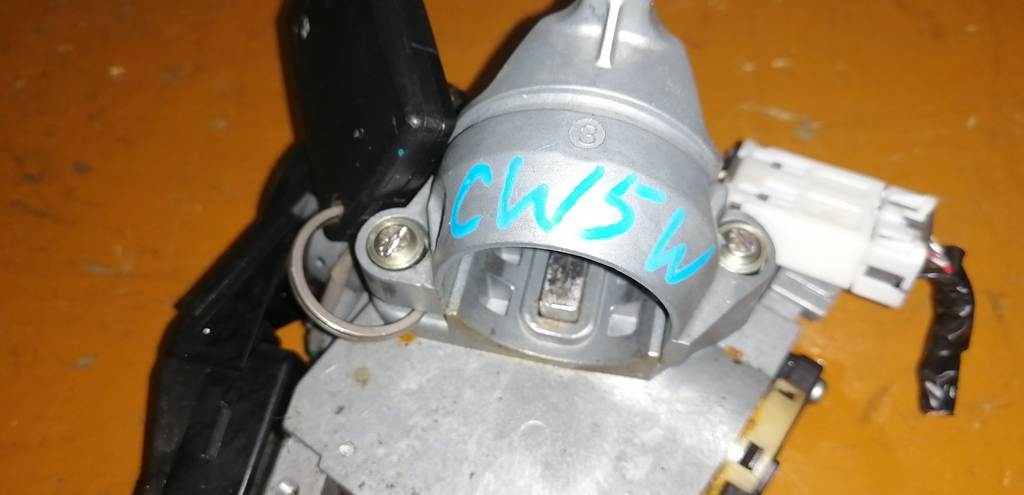 OUTLANDER CW5W ЗАМОК ЗАЖИГАНИЯ Mitsubishi Outlander 1