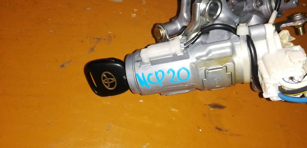 FUNCARGO NCP20 ЗАМОК ЗАЖИГАНИЯ Toyota Funcargo 1