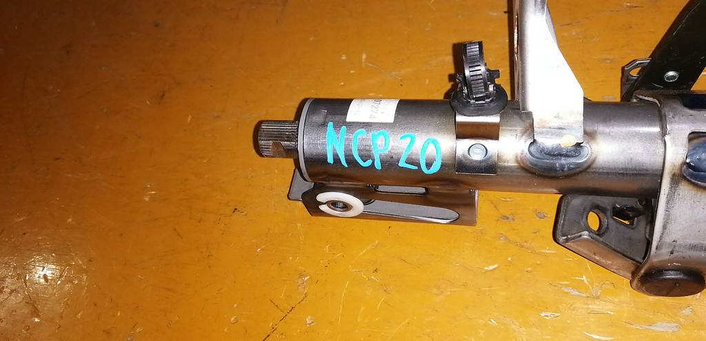 FUNCARGO NCP20 РУЛЕВАЯ КОЛОНКА Toyota Funcargo 1