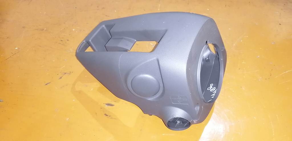 Салон Nissan March 2