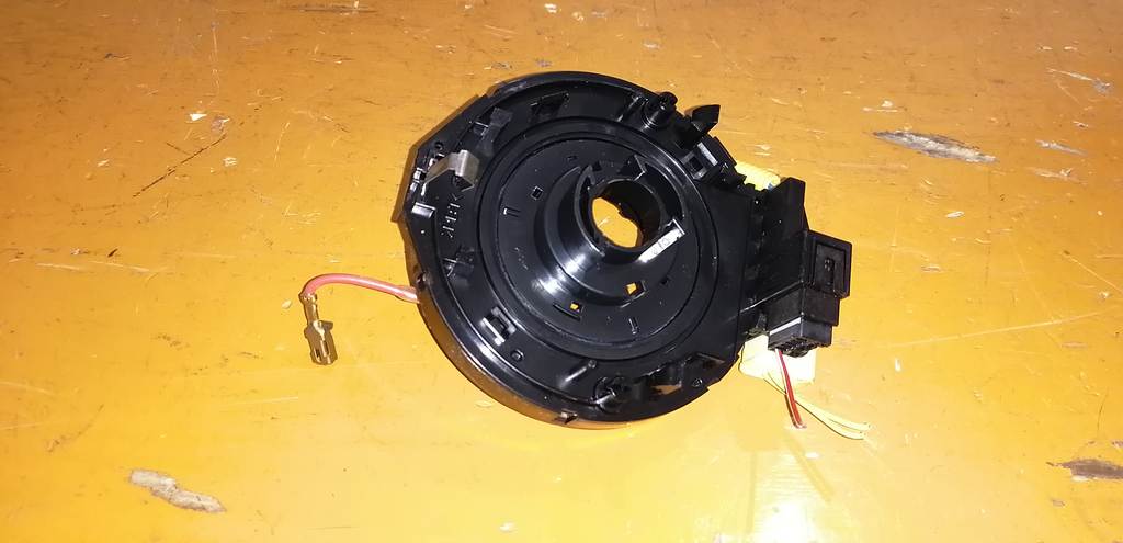 PASSO KGC10 ШЛЕЙФ РУЛЕВОЙ КОЛОНКИ Toyota Passo 1