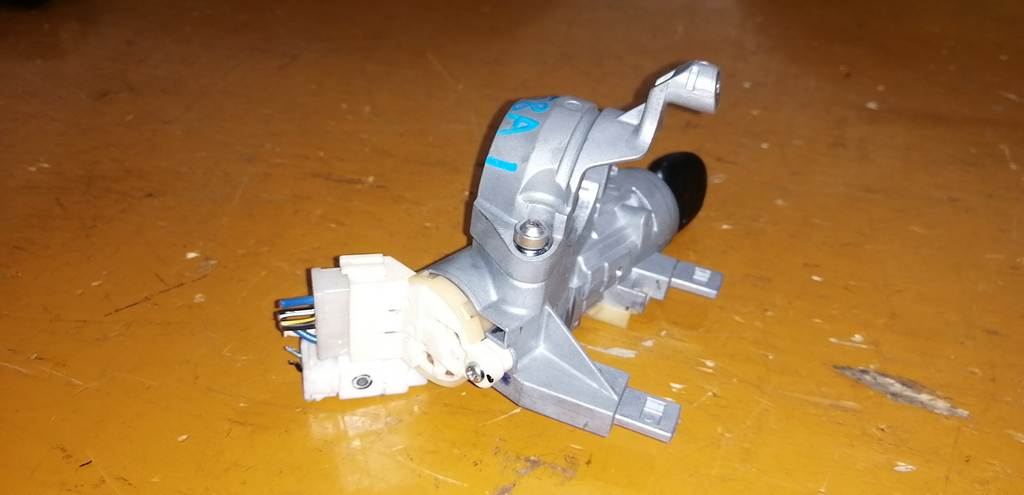 замок зажигания Mitsubishi Pajero Mini 3