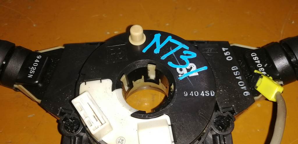 X-TRAIL NT31 ГИТАРА ПЕРЕКЛЮЧЕНИЯ+ШЛЕЙФ Nissan X-Trail 1