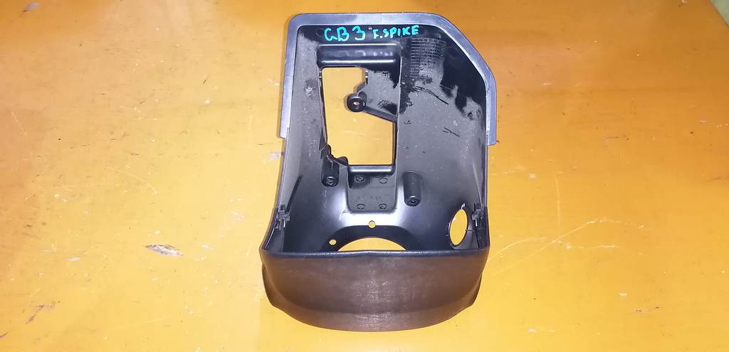 кожух рулевой колонки Honda Freed Spike 0