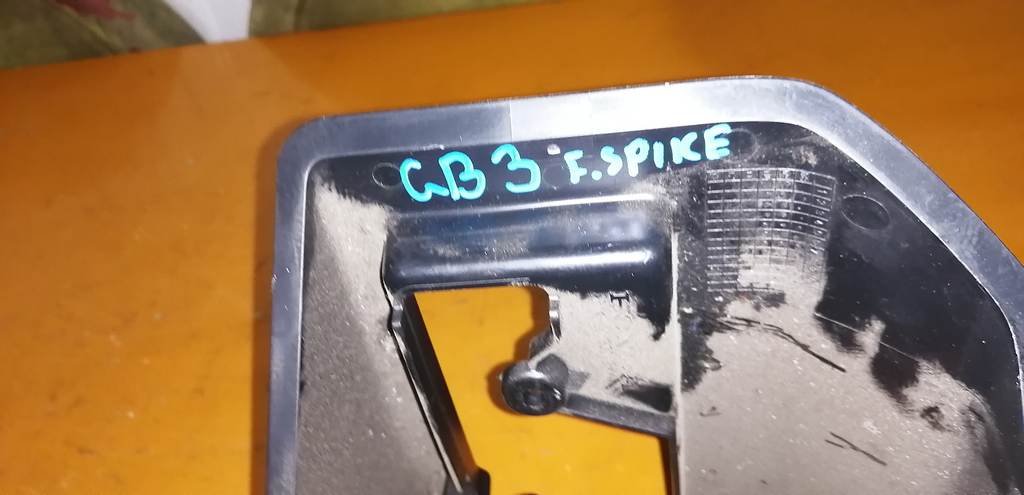 FREED SPIKE GB3 КОЖУХ РУЛЕВОЙ КОЛОНКИ Honda Freed Spike 1