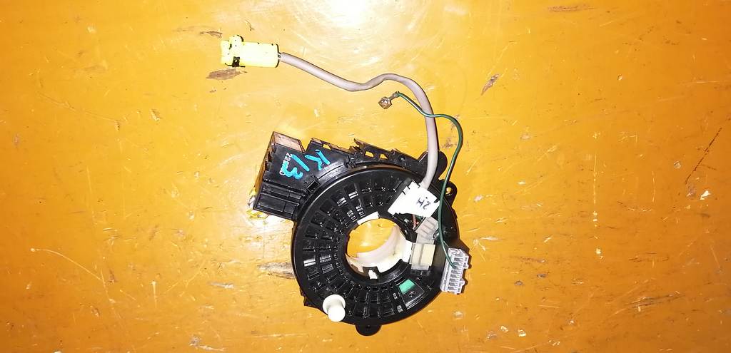 шлейф-лента руля Nissan March 0