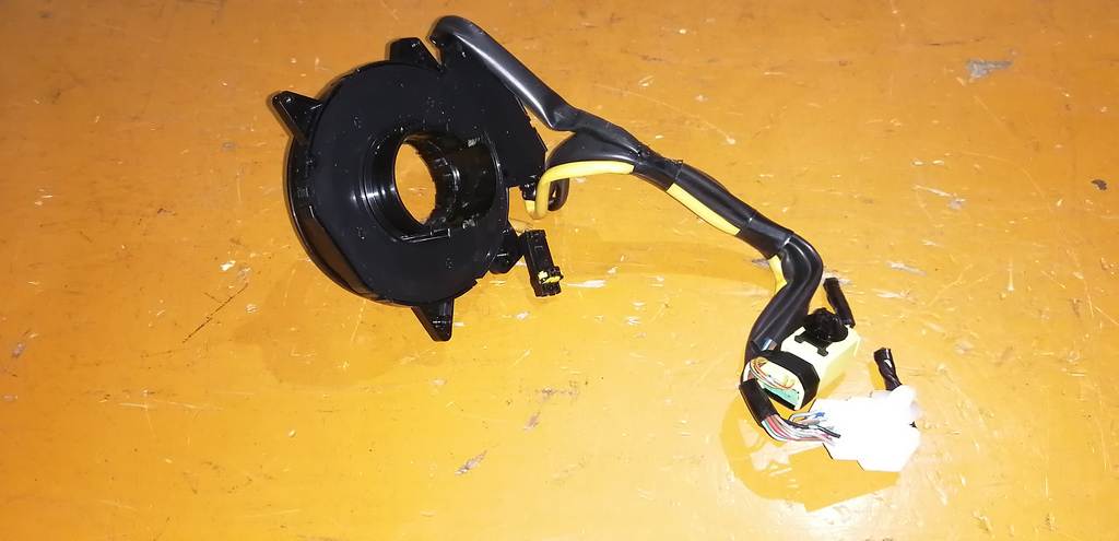 LEGACY BP5 ШЛЕЙФ-ЛЕНТА РУЛЯ Subaru Legacy 1