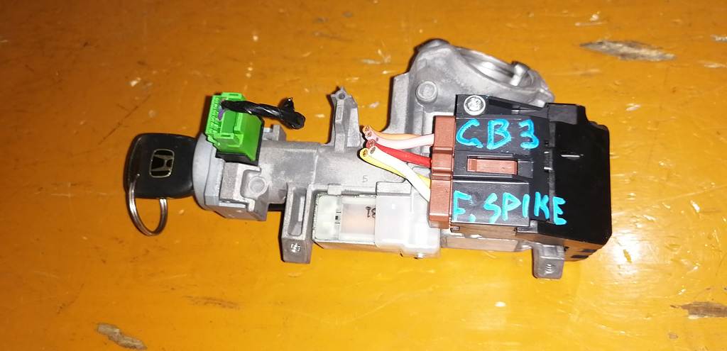 замок зажигания Honda Freed Spike 0