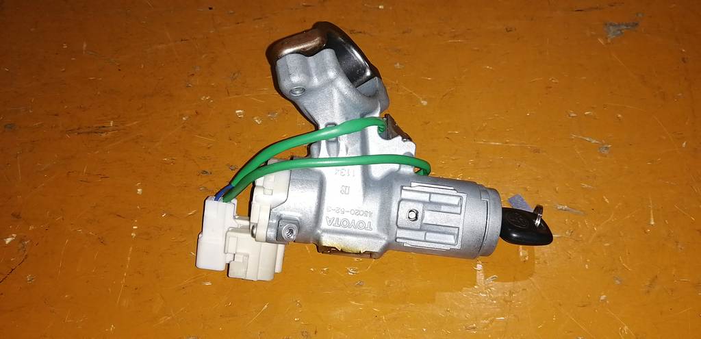 SIENTA NCP81 ЗАМОК ЗАЖИГАНИЯ Toyota Sienta 1