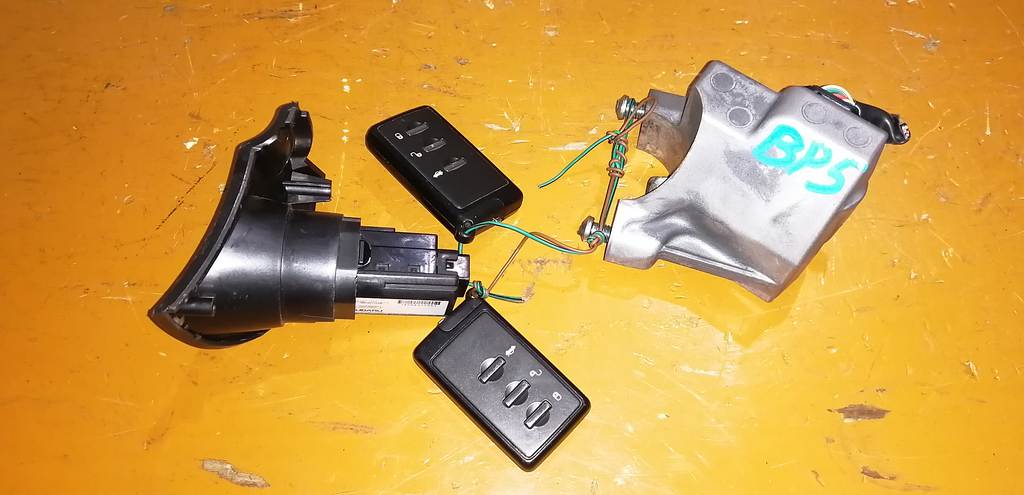 замок зажигания Subaru Legacy 0