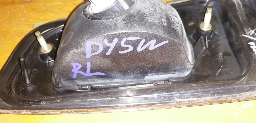 DEMIO DY5W СТОП В ДВЕРЬ ЛЕВЫЙ P2182 Mazda Demio 1