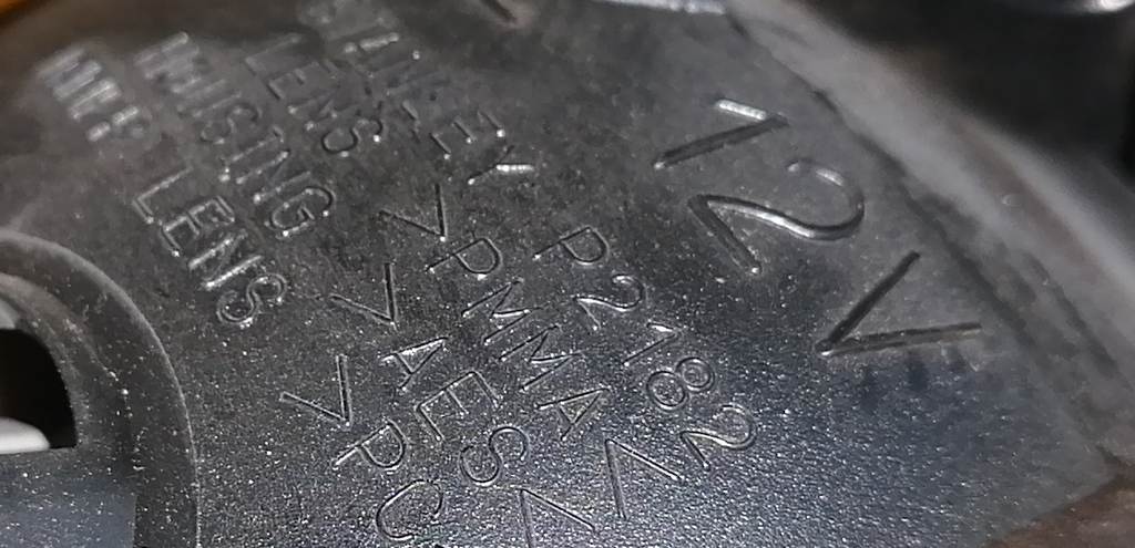 Осветительные приборы Mazda Demio 2