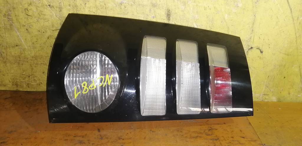 стоп-сигнал Toyota Sienta 0