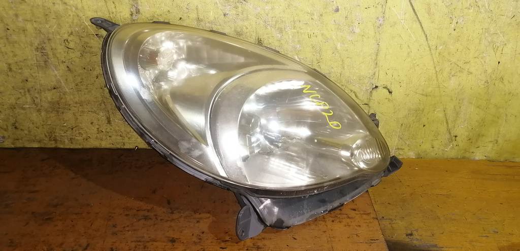 фара Toyota Funcargo 0