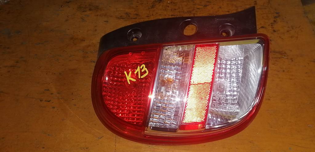 стоп-сигнал Nissan March 0