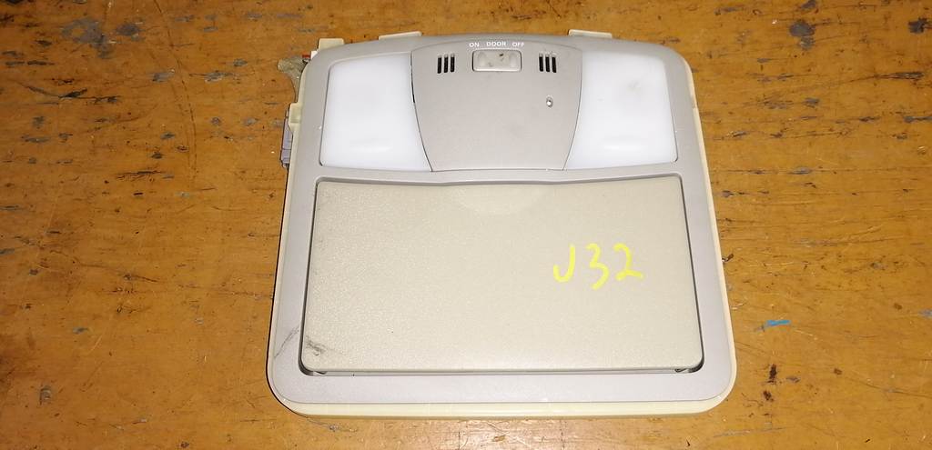 плафон салонный Nissan Teana 0