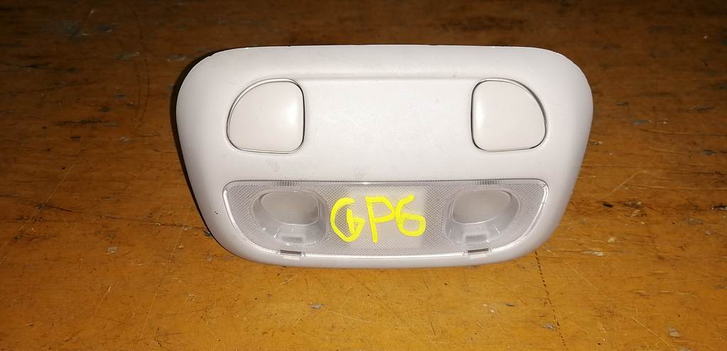 плафон салонный Subaru Impreza 0