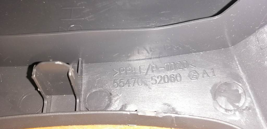 Салон Toyota Vitz 2