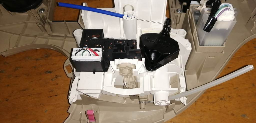 климат-контроль Toyota Sienta 3