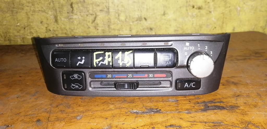 климат-контроль Nissan Sunny 0