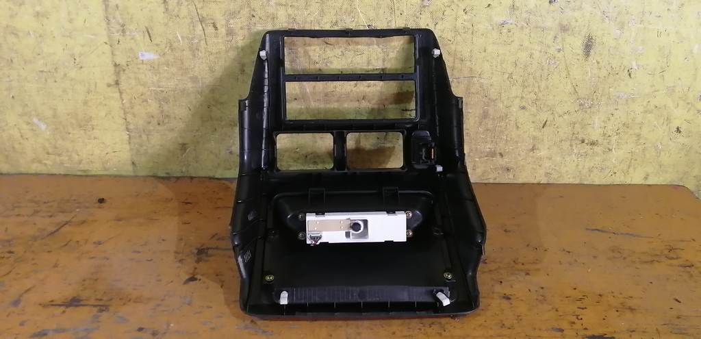 Салон Mitsubishi Pajero Mini 2