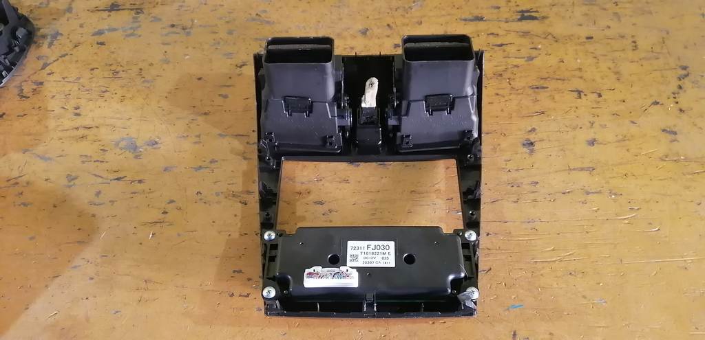 климат-контроль Subaru Impreza 3