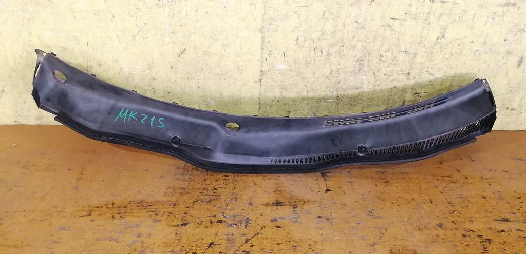 жабо Suzuki Palette 0