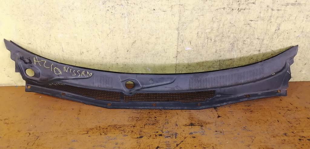 жабо Nissan Cube 0