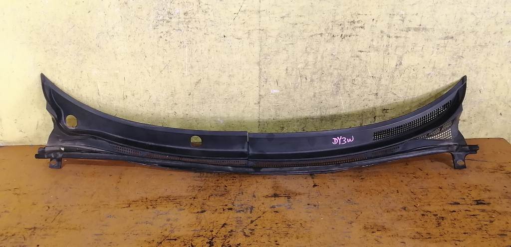 жабо Mazda Demio 0