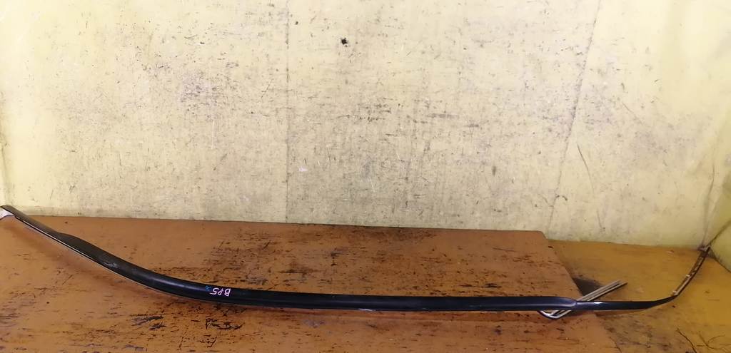 ветровик Subaru Legacy 0