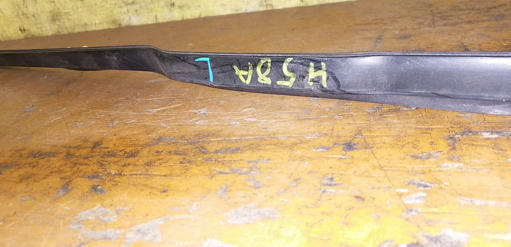 PAJERO MINI H58A МОЛДИНГ КРЫШИ ЛЕВЫЙ Mitsubishi Pajero Mini 1