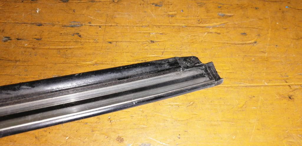 молдинг на крышу Mitsubishi Pajero Mini 6