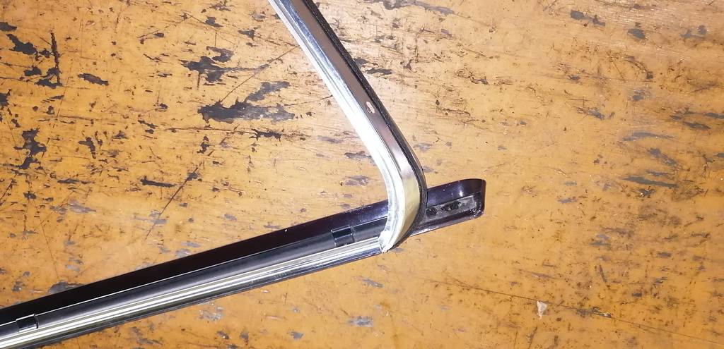 ветровик Subaru Forester 3