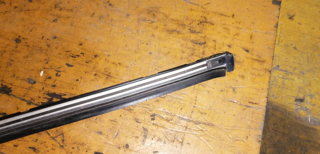 молдинг на крышу Mitsubishi Outlander 3