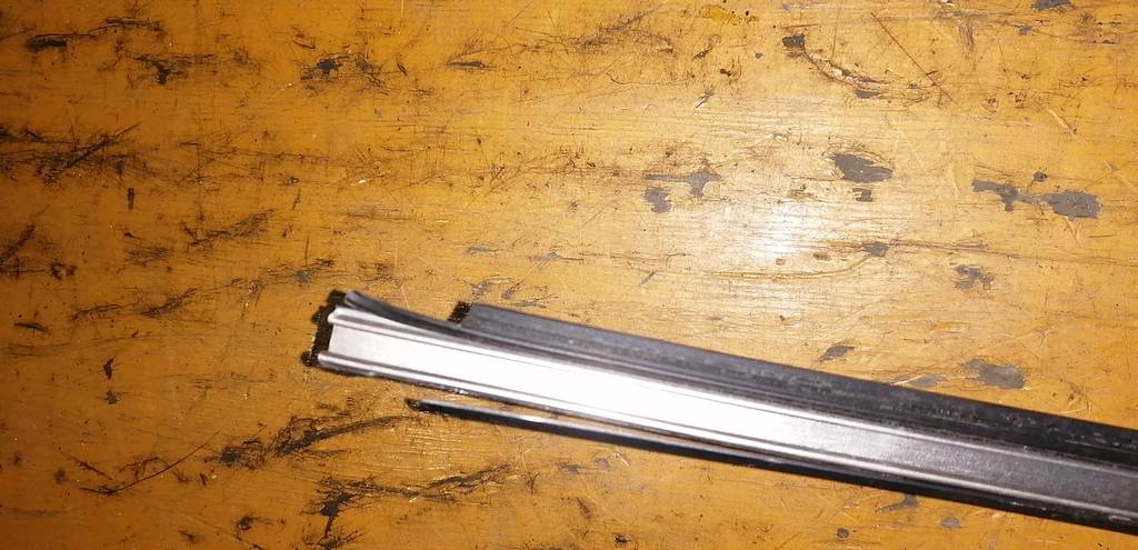 молдинг на крышу Nissan Teana 3