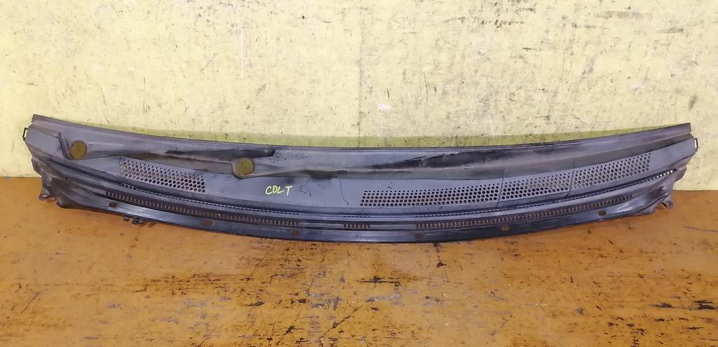 жабо Mitsubishi Colt 0