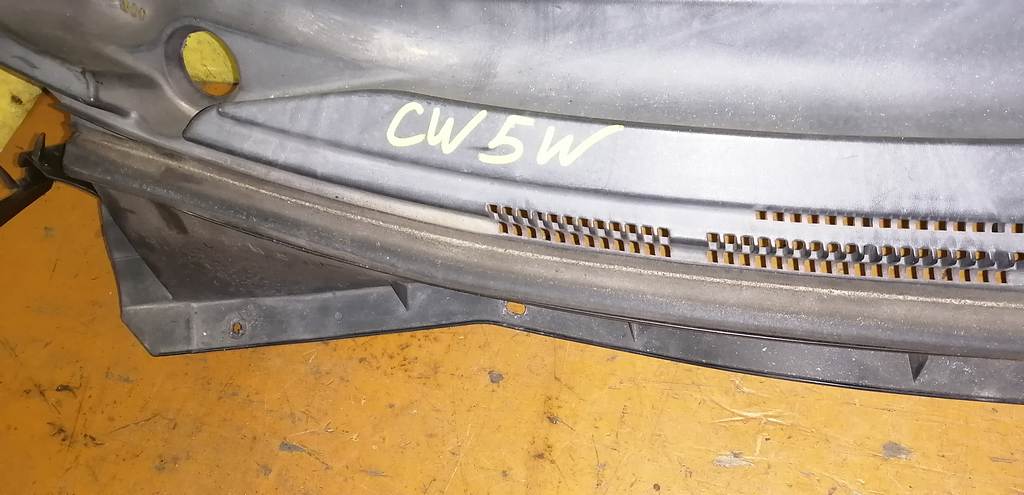 OUTLANDER CW5W ЖАБО Mitsubishi Outlander 1