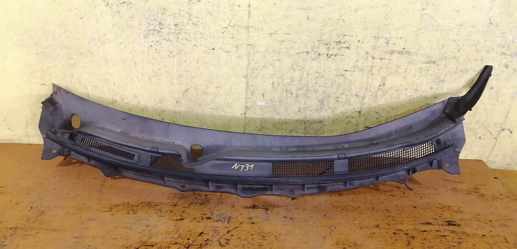 жабо Nissan X-Trail 0