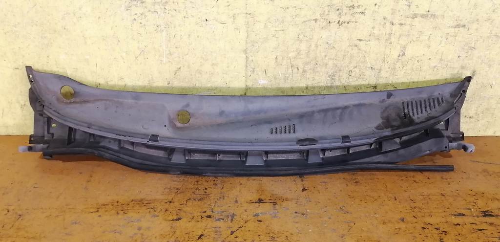 жабо Nissan Note 0