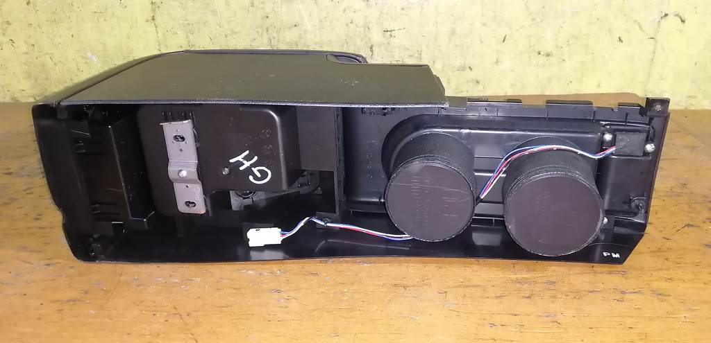 IMPREZA GH2 КОНСОЛЬ МЕЖДУ СИДЕНИЙ Subaru Impreza 4