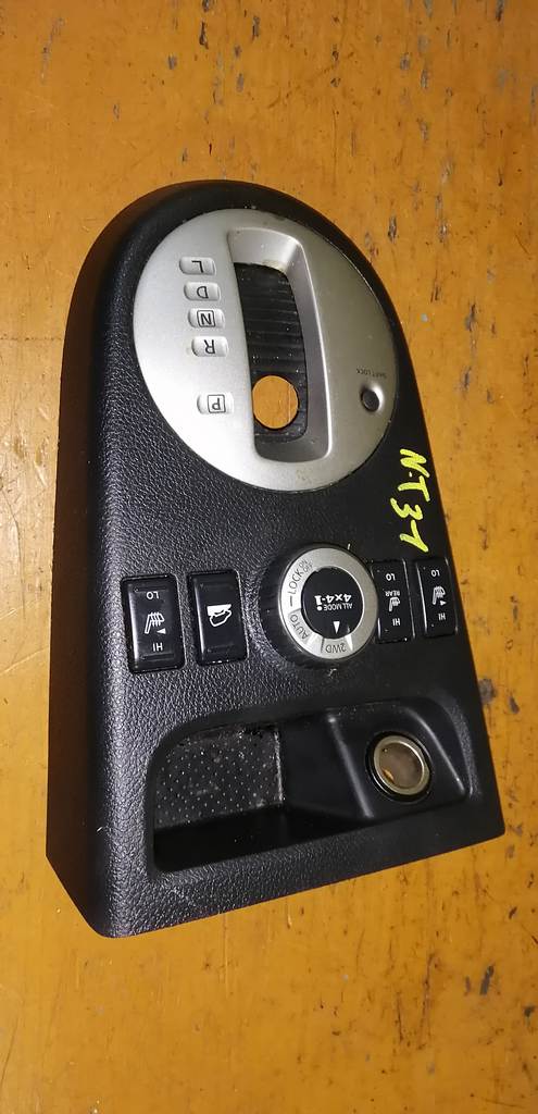 консоль кпп Nissan X-Trail 0