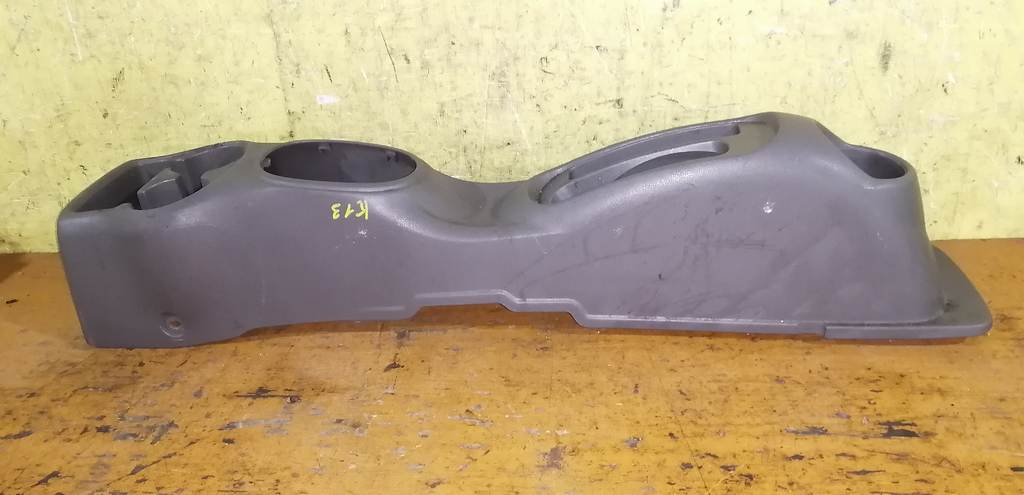 консоль между сидений Nissan March 0