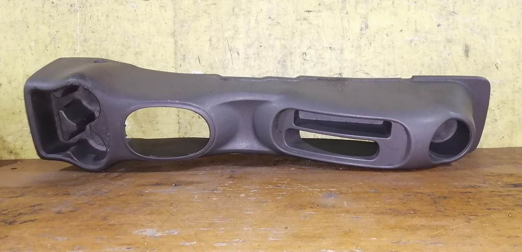 Салон Nissan March 2