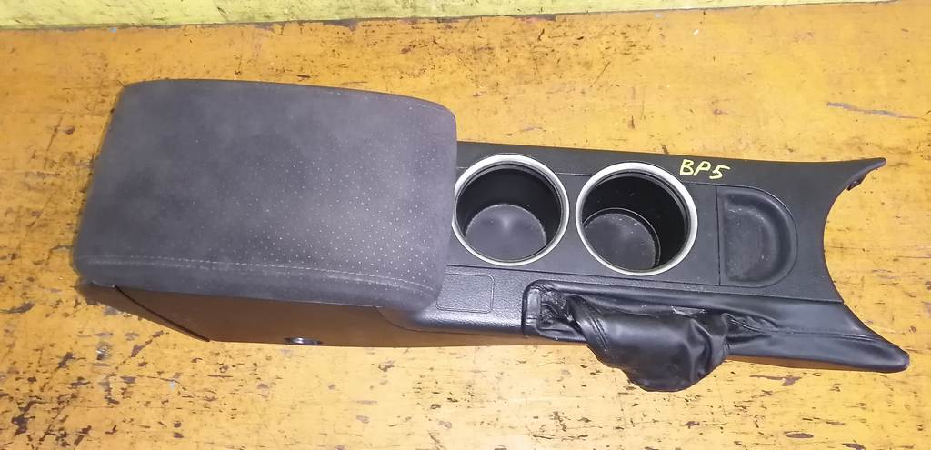 LEGACY BP5 КОНСОЛЬ МЕЖДУ СИДЕНИЙ Subaru Legacy 1