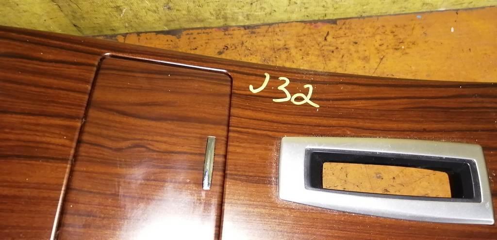 TEANA J32 КОНСОЛЬ МЕЖДУ СИДЕНИЙ Nissan Teana 1