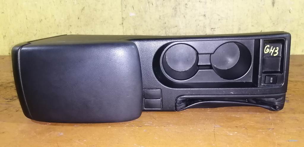 IMPREZA GH3 КОНСОЛЬ МЕЖДУ СИДЕНИЙ Subaru Impreza 1