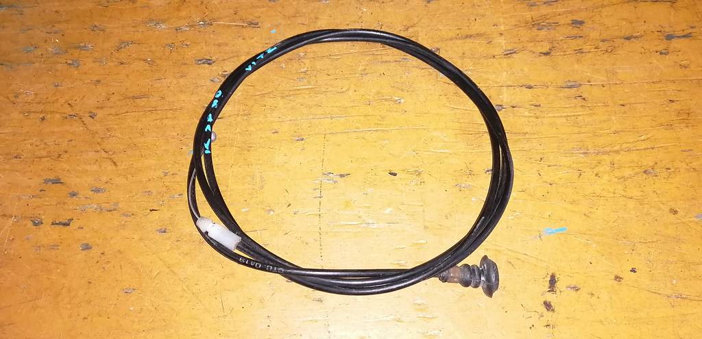 трос капота Toyota Vitz 0