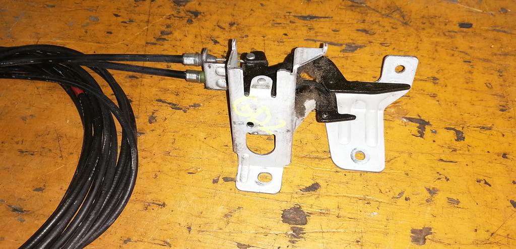 IMPREZA GD2 ТРОС ЛЮЧКА БЕНЗОБАКА+БАГАЖНИКА Subaru Impreza 1