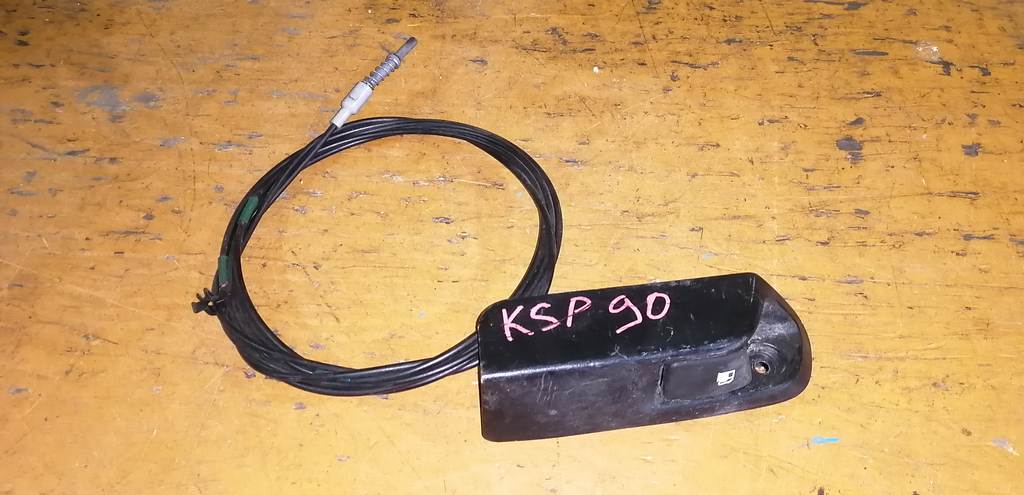 тросик лючка бака Toyota Vitz 0