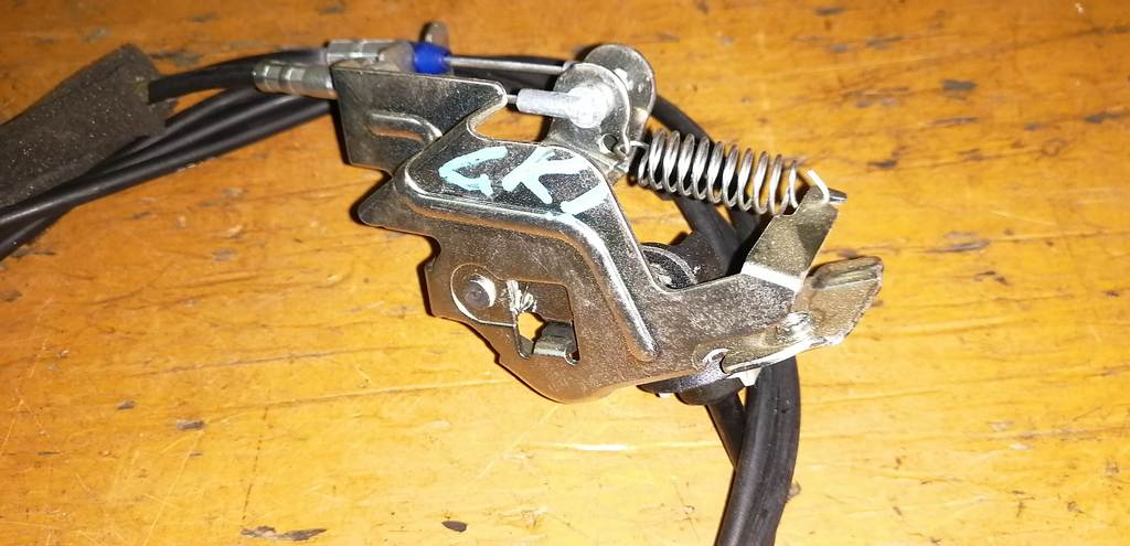 MOBILIO SPIKE GK1 ТРОС ЛЮЧКА БЕНЗОБАКА Honda Mobilio Spike 1